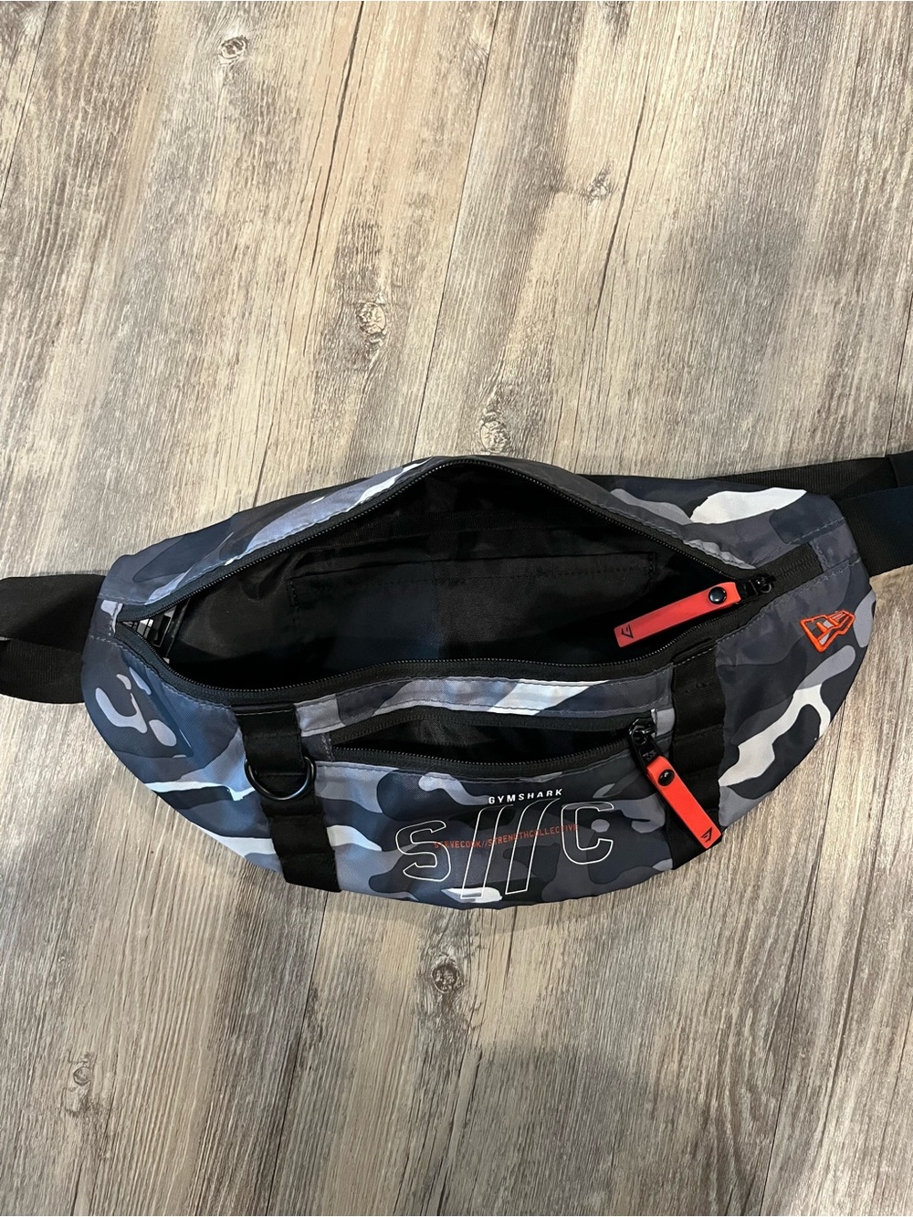 Gymshark Black and Gray Camo Crossbody Belt Bag - Picture 3 of 4